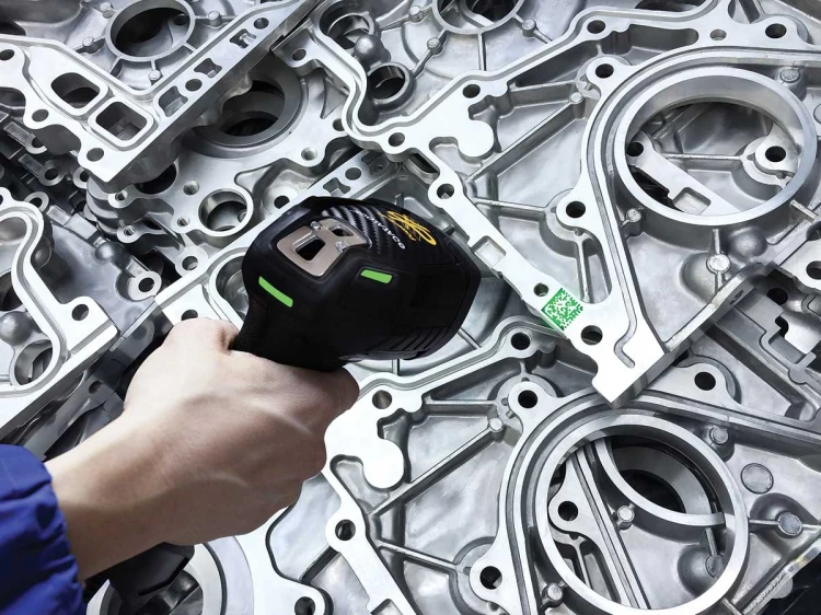 PLA-PS9600-DPX-AUTOMOTIVE4-HR.webp